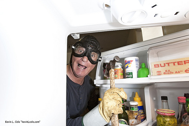 Cleaning and Defrosting an Office Refrigerator-Gleem